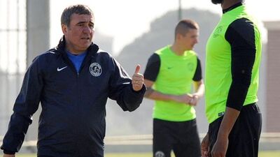 Hagi kendini görevden aldı!