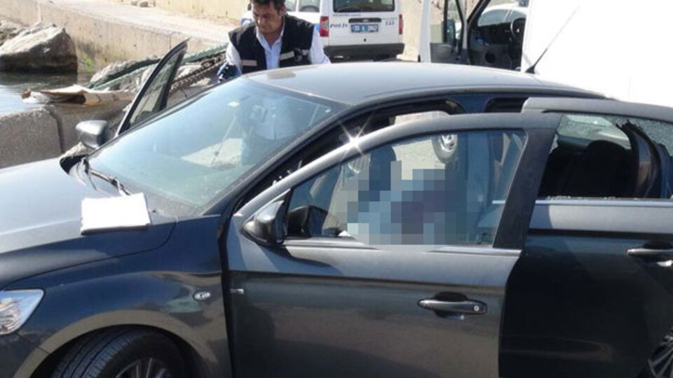 Adliye memuru tek kurşunla canına kıydı!