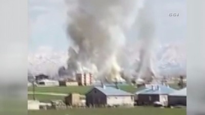 PKK'lıların tuzakladığı bina böyle imha edildi