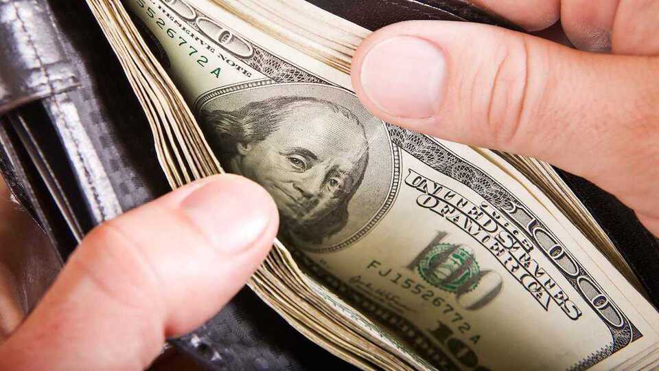 'Merkez' piyasaların başını döndürdü