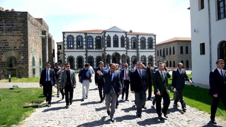 Diyarbakır'a sürpriz ziyaret!