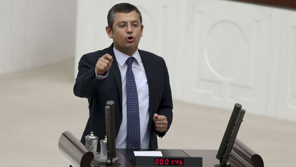 "Gerekirse garsonluğu ben yaparım"