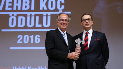 Beynin sırrını çözen adama Koç ödülü