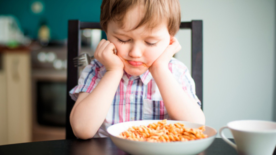 Çocuğunuzu beslerken yaptığınız 10 hata!
