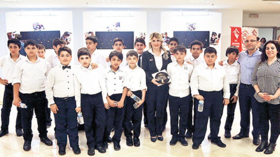 Sevgi Evi çocuklarından takı sergisi