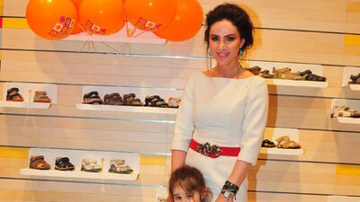 Mağaza açılışında ünlüler geçidi