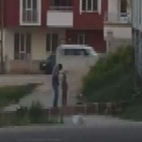 Sokak ortasında çocuğa cinsel taciz kamerada!