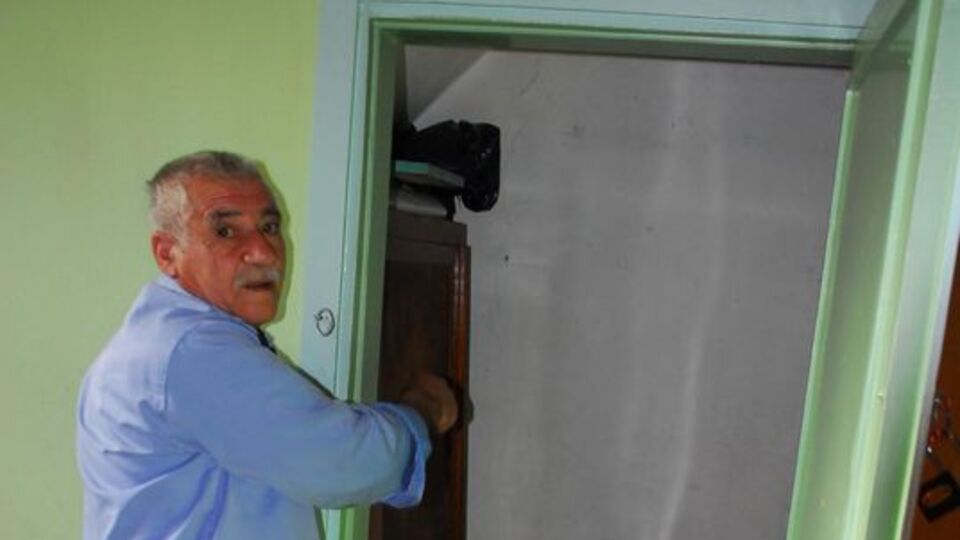 Camiden sakal-ı şerifi çaldılar