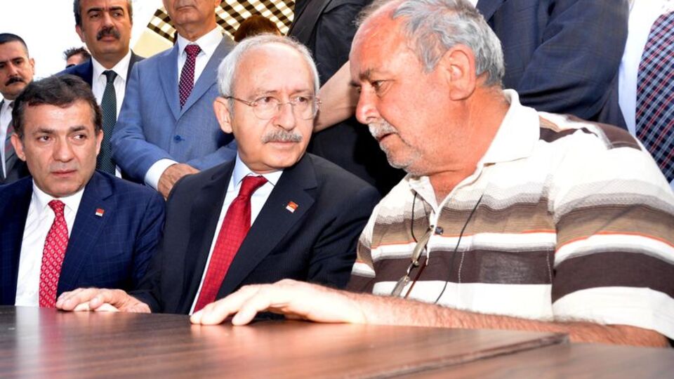 CHP liderinden şehit evine taziye