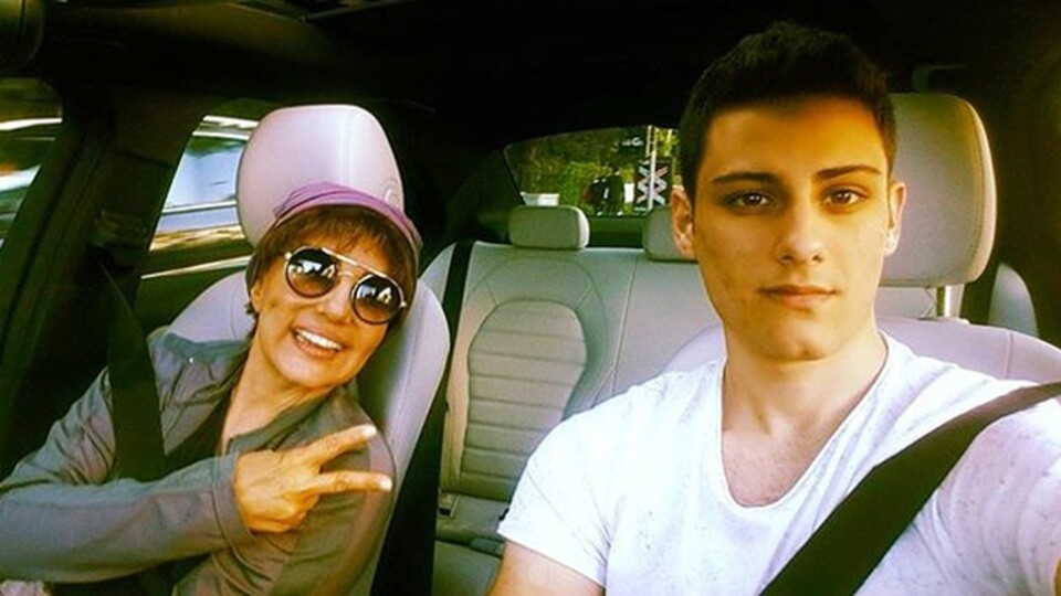 "Ben yanında 100 sene 1000 sene durabilirim"