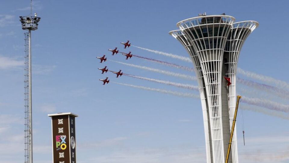 Türk Yıldızları EXPO 2016'yı coşturdu