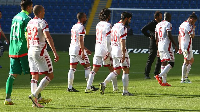 Sivasspor zora soktu