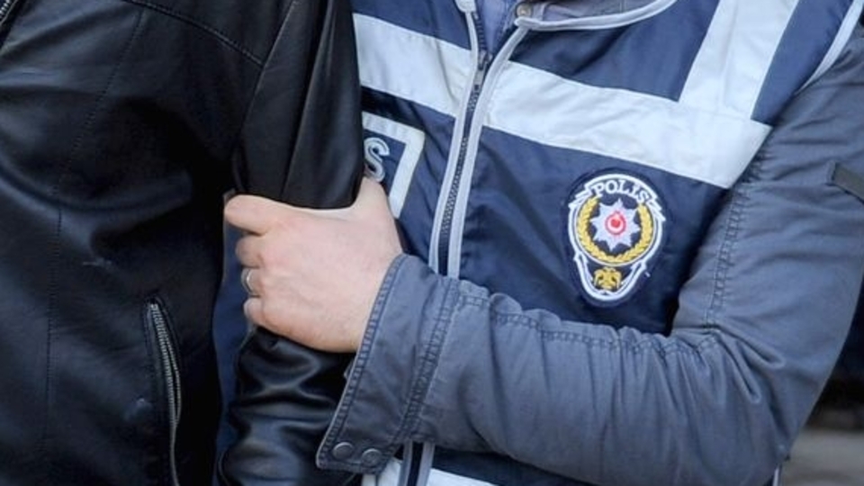 Zimmetine geçirdiği para ile bahis oynamış!