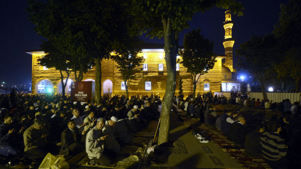 Miraç Kandiliniz kutlu olsun