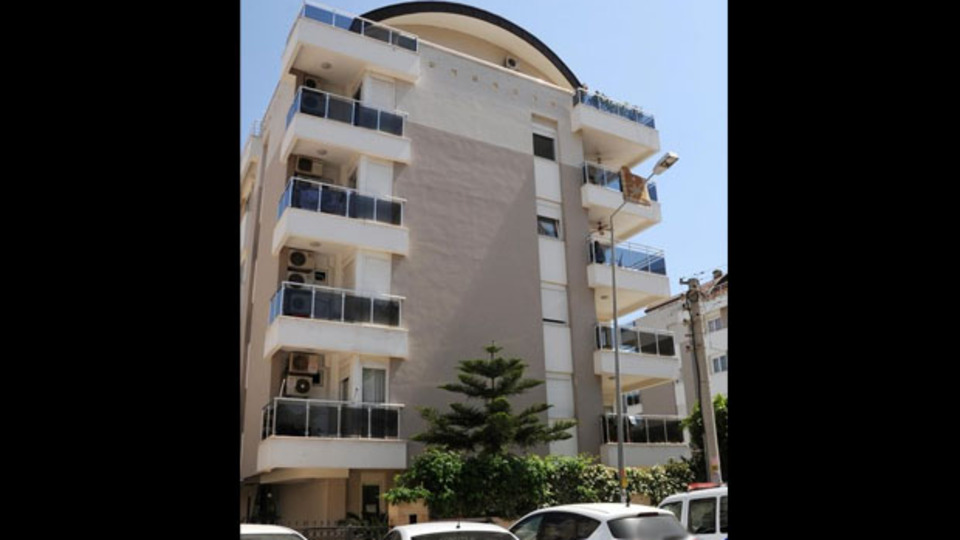 Kimse ikna edemedi! İşadamı kendini 5'inci kattan attı