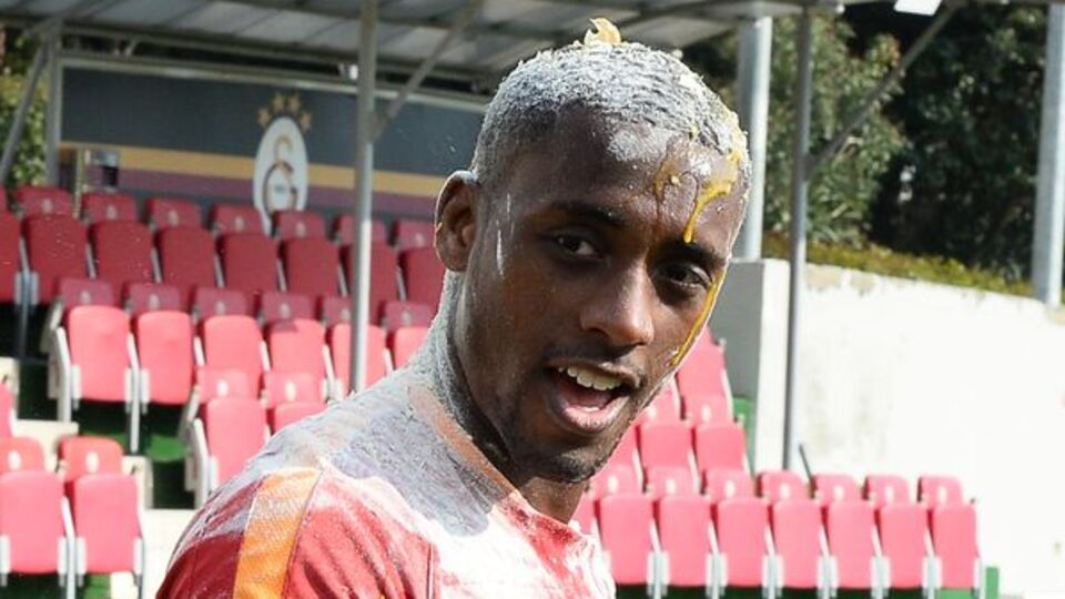 Carole: Forvet oynayacağım