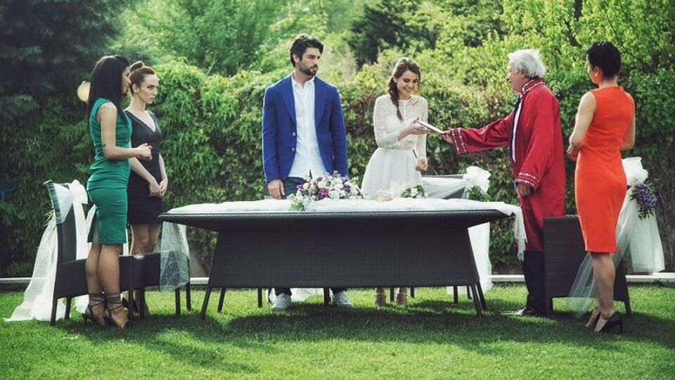 Evleniyorlar