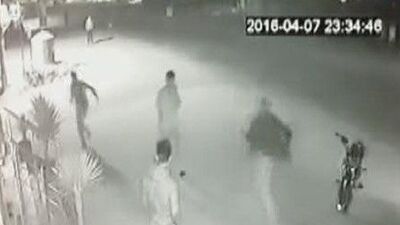 Cinsel istismar mağduru çocuğu öldüresiye dövdüler!