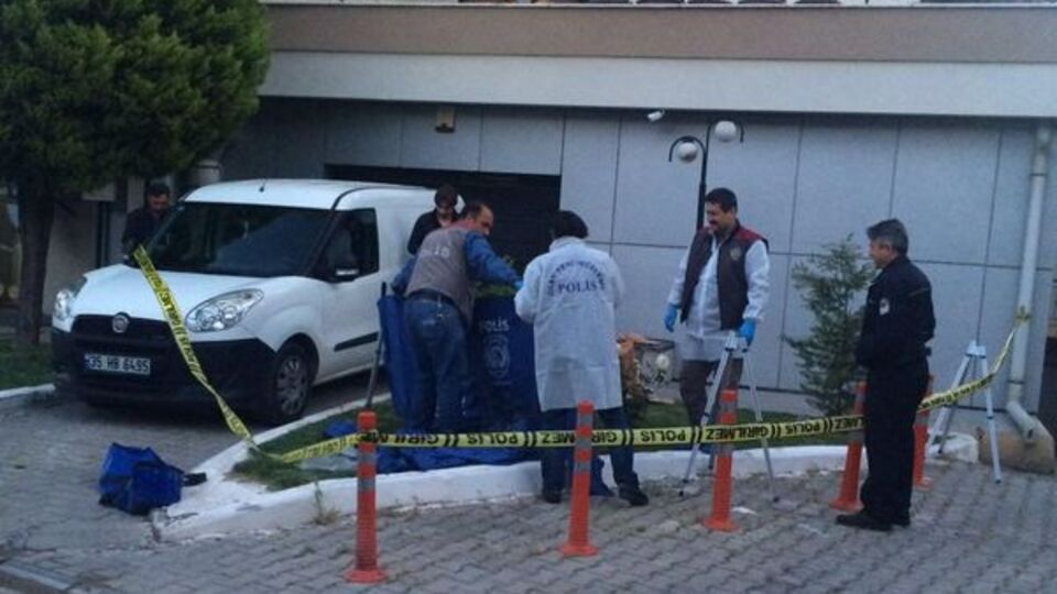 İzmir'de dehşet! 'Ben yoruldum hayat' notu bırakıp...