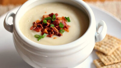 Hastayken içilen çorbaların yanına yoğurt koyarsanız...