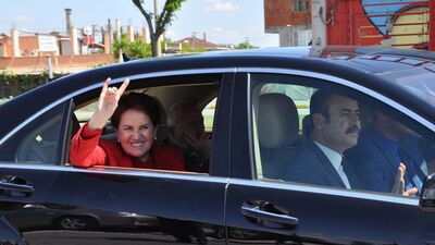 Akşener'e 300 araçlık konvoyla karşılama