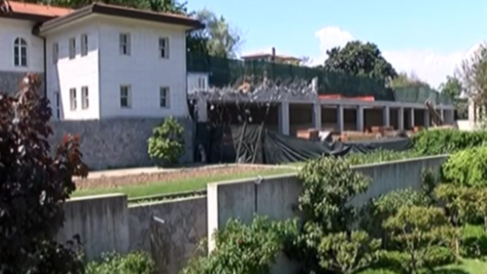 Rıza Sarraf'ın villasına kepçe!