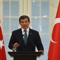 Davutoğlu: Canlı bomba ile ilgili bazı değerlendirmeler var