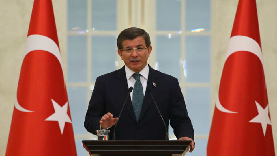 Davutoğlu: Canlı bomba ile ilgili bazı değerlendirmeler var