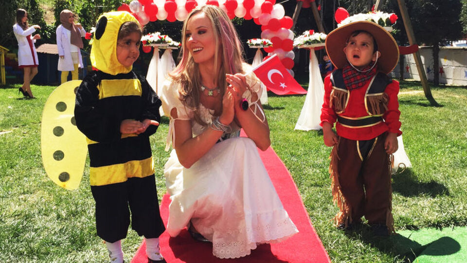 Şebnem Schaefer çocuklara alıştı