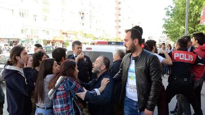 Üniversiteliler arasında bıçaklı kavga!