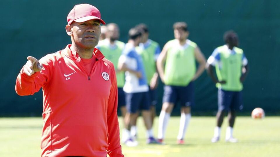 Jose Morais'in hedefi 3 puan!