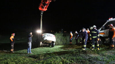 Erzurum'da otomobil dereye uçtu!