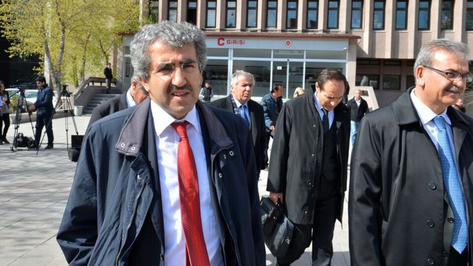 "ÖSYM'de kimse, neler olduğu hakkında bir şey söyleyemez"