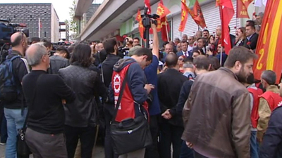 Sendikalar Kazancı Yokuşu'nda! Karanfil bıraktılar