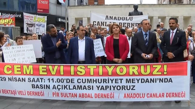 Alevi derneklerinden Cemevi eylemi