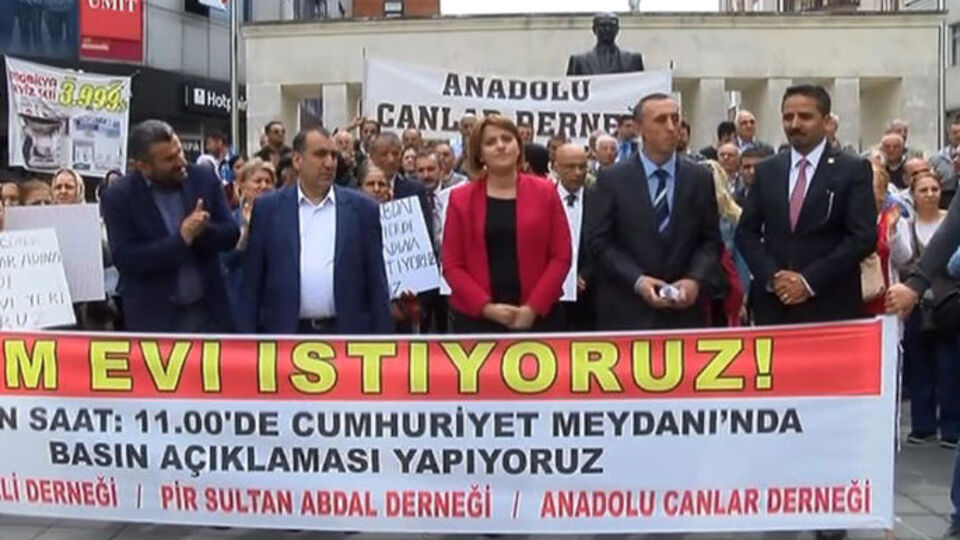 Alevi derneklerinden Cemevi eylemi