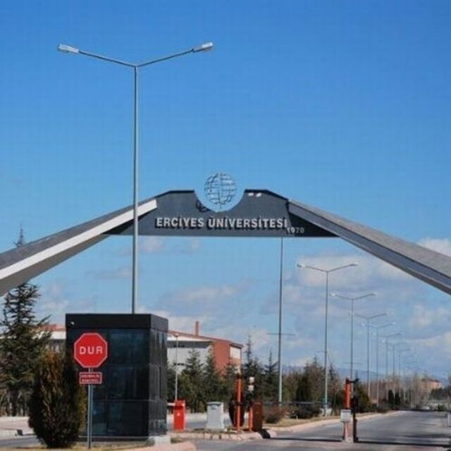 Antarktika'dan topladığı örneklerden ilaç yapacak