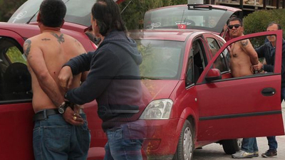 Soyundu, tabancayla adliyeye koştu ve...