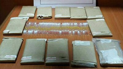 240 tüp kobra zehiri ele geçirildi!