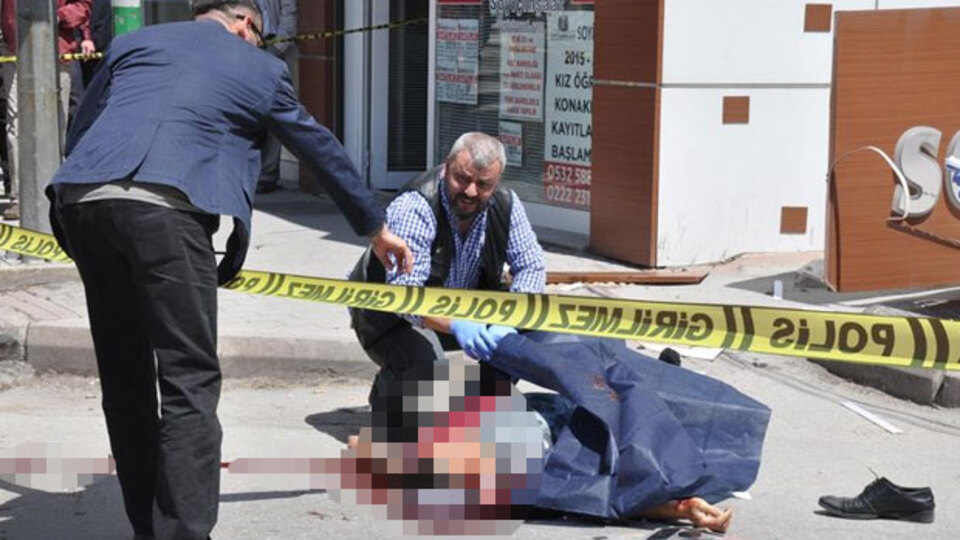 Eskişehir'de dehşet: 8'inci kattan beton zemine çakıldı!