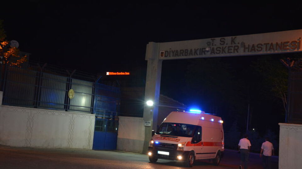 Diyarbakır'da art arda 2 bombalı saldırı!