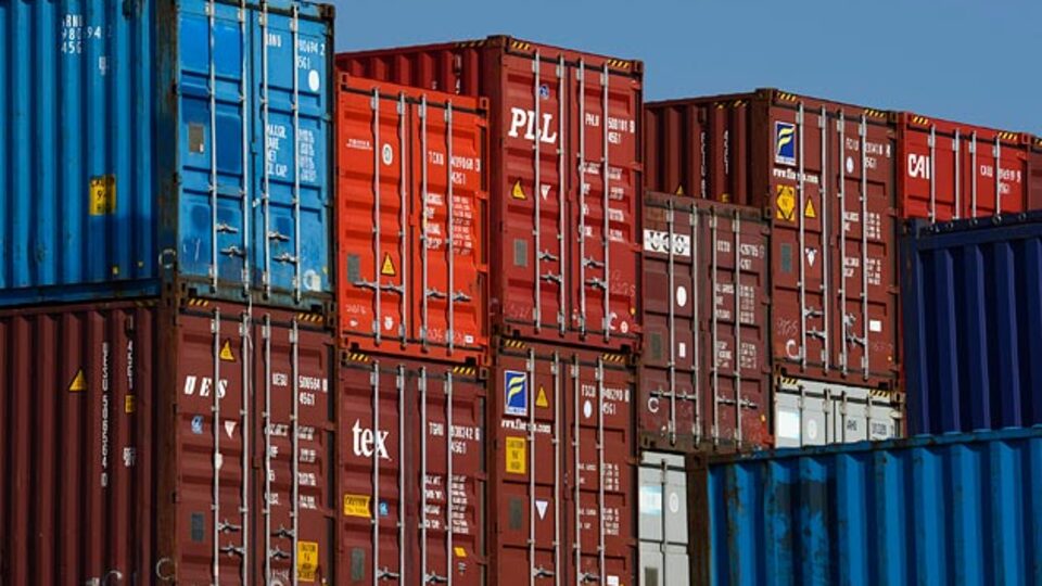 Dış ticaret açığı yüzde 16 geriledi