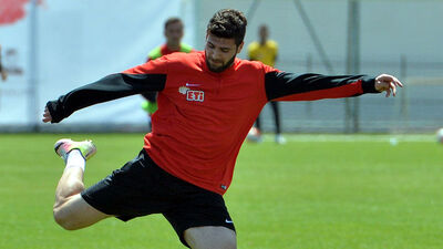 Aklı Eskişehirspor'da, gözü milli formada