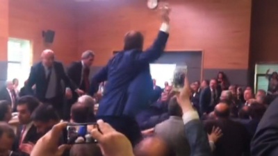 Dokunulmazlık teklifi Anayasa Komisyonu'nda kabul edildi