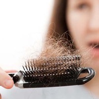 Bu ara saçlarınız çok dökülüyorsa...