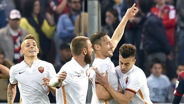 Roma'yı yine Totti kurtardı!