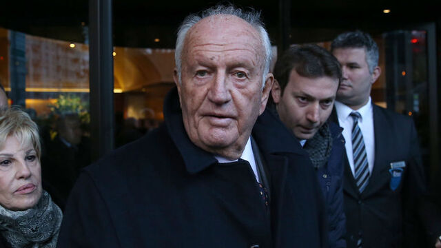 "Blatter ve Platini de yardım etti"