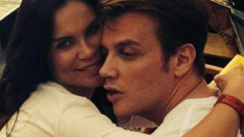 Akçıl'dan özel şarkı