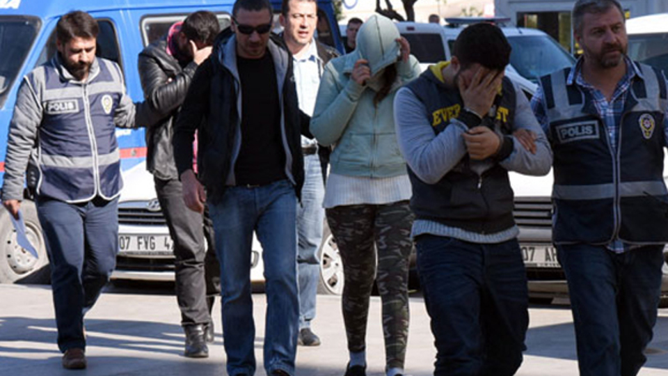 Dev soygun! "Kart aidatınızı iade edeceğiz" dediler sonra...