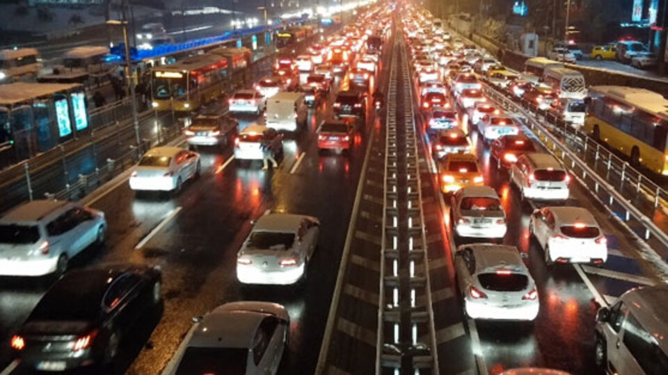 Bugün bu yollar kapalı!